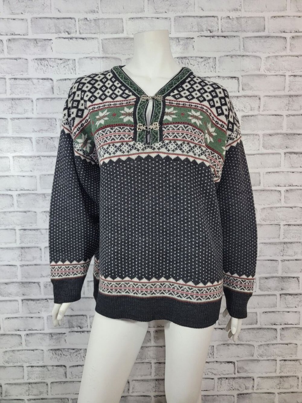 Vintage Broadway Nordic Svensk Design Winter Sweater Holiday